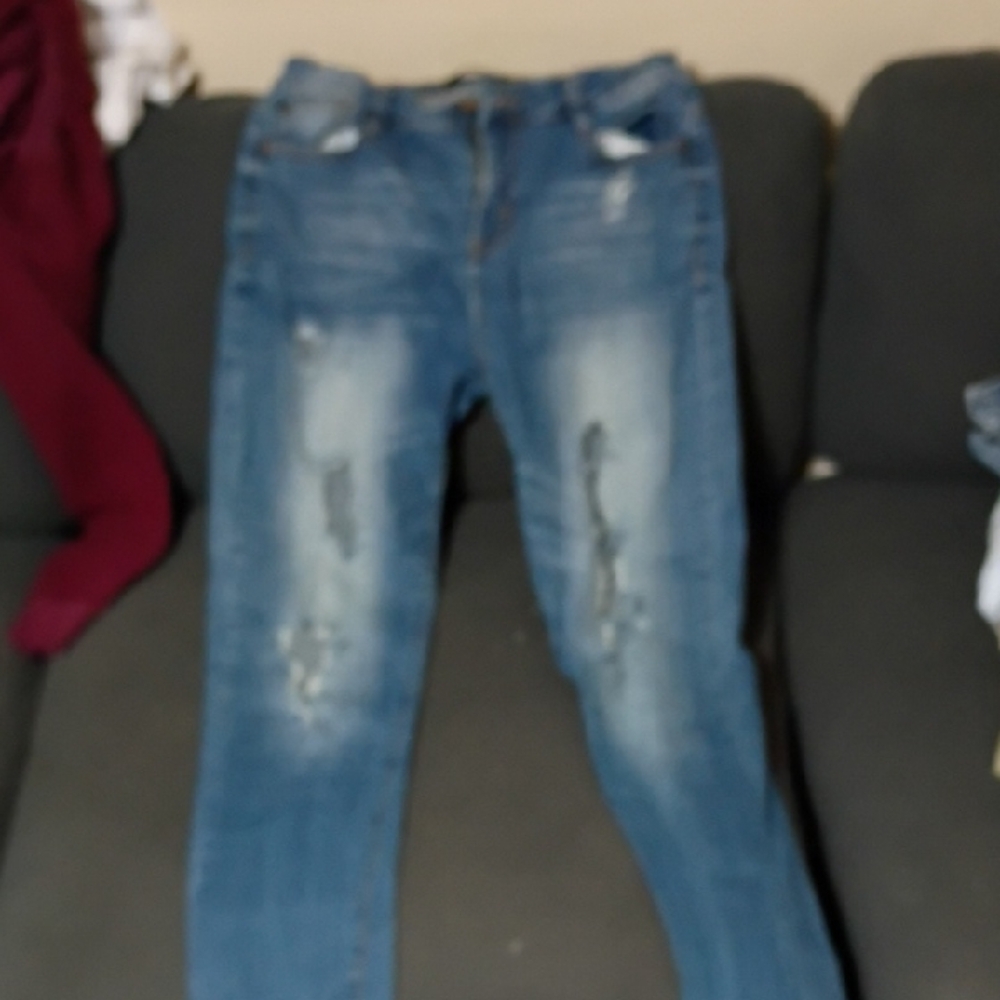 Tinseltown Women's Distressed Blue Skinny Jeans